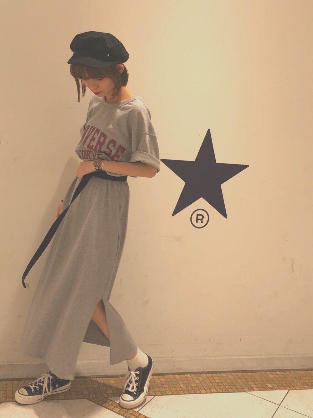 「カジュアルコーデ、ラクチンコーデ、ラフ、カレッジ、CONVERSE TOKYO、コンバーストウキョウ、converse、コンバース、ALL STAR、低身長」｜「CONVERSE TOKYOのカレッジロゴワンピース（ワンピース、グレー系）」を使った、junna☻さん（レディース・150cm）の夏コーディネートの1枚目の写真