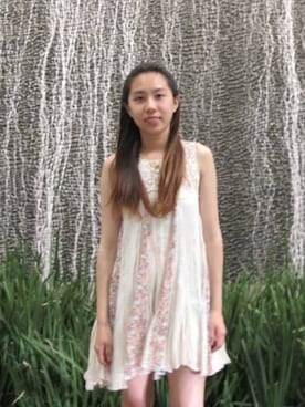 「FREE PEOPLE（フリーピープル）のアイテム（ワンピース/ドレス、ホワイト系）」を使った、PingshanWuさん（レディース）の冬コーディネート
