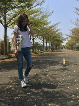 「adidas（アディダス）のアイテム（シューズ、ホワイト系）」を使った、PingshanWuさん（レディース）の春コーディネート