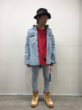 「off white（オフホワイト）のアイテム（トップス）」を使った、一政さん（メンズ・170cm）の冬コーディネート
