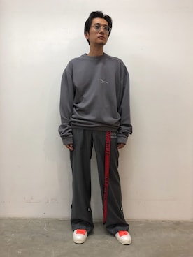 「off white（オフホワイト）のアイテム（トップス）」を使った、一政さん（メンズ・170cm）の夏コーディネート