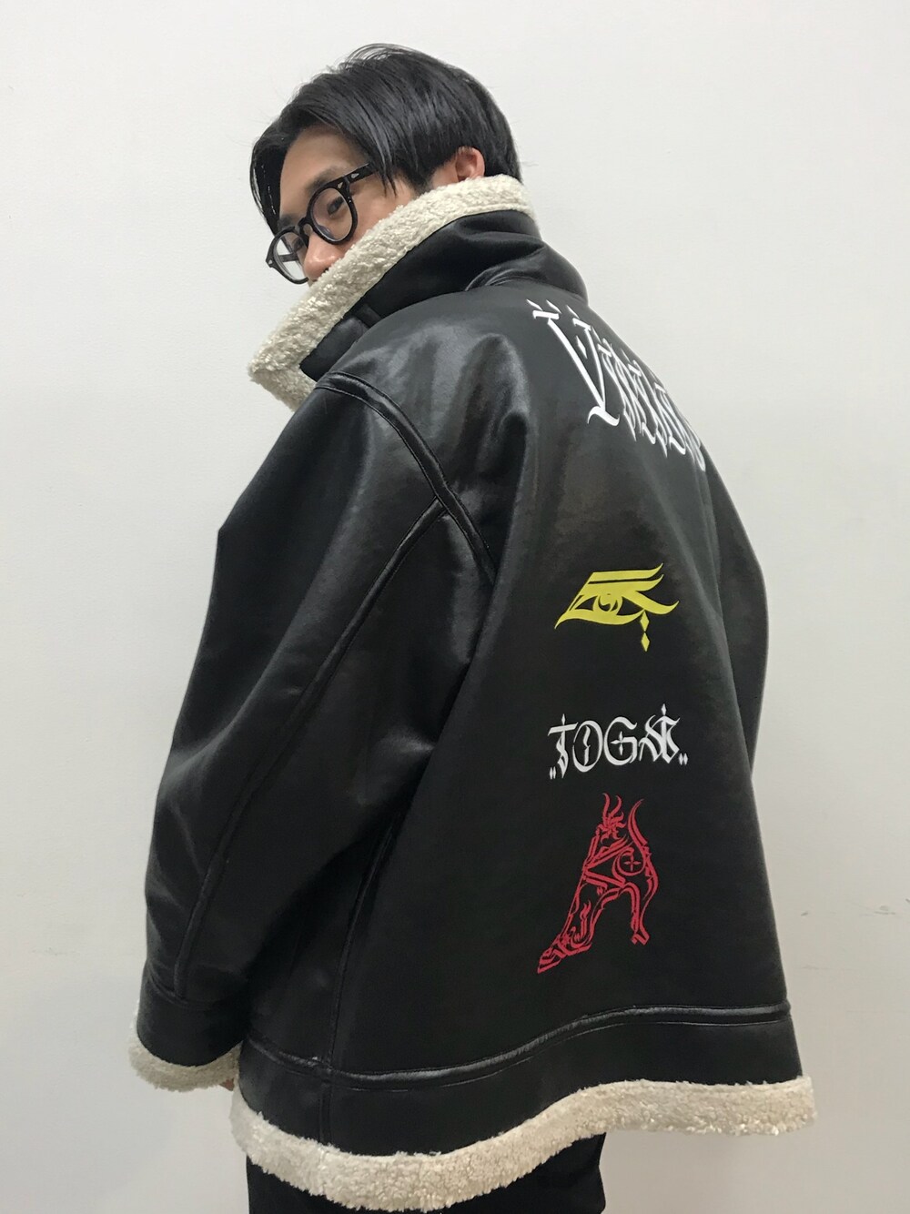 TOGA VIRILISのライダースジャケットを使った人気ファッション ...