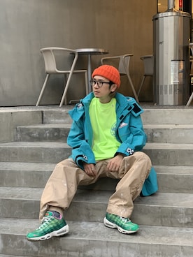 「off white」｜「アイテム（ブルゾン）」を使った、一政さん（メンズ・170cm）の冬コーディネート