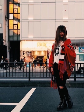 「red」｜「アイテム（アナログ腕時計）」を使った、yuさん（レディース・160cm）の秋コーディネート