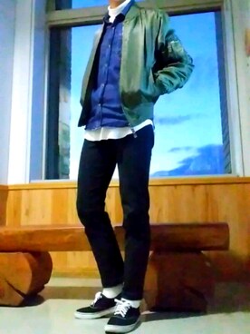 「GU（ジーユー）の（GU）スキニーフィットジーンズ（MEN ⁄ ジーンズ）」を使った、ひるぴんさん（メンズ・173cm）の冬コーディネート