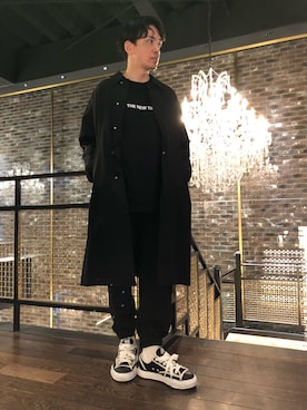 「オールブラック」｜「アイテム（トレンチコート）」を使った、Guaさん（メンズ・177cm）の春コーディネート