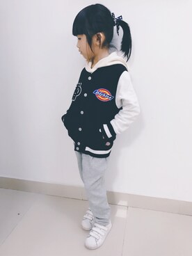 「Dickies（ディッキーズ）のアイテム（ジャケット/アウター）」を使った、Peggyさん（キッズ・100cm）の冬コーディネート