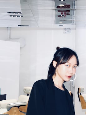 「working style」｜「アイテム（口紅/リップティント/グロス）」を使った、KayiChowさん（レディース・166cm）の秋コーディネート
