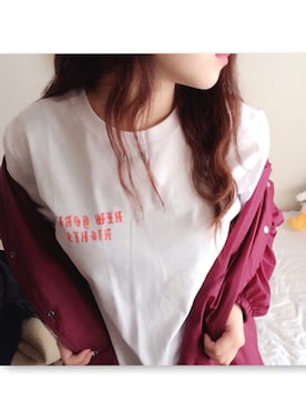 「H&M（エイチ・アンド・エム）のアイテム（Tシャツ/カットソー、ホワイト系）」を使った、さくらさん（レディース・160cm）の秋コーディネート