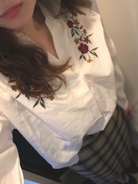 「GU（ジーユー）のアイテム（スカート、ベージュ系）」を使った、さくらさん（レディース・160cm）の春コーディネート
