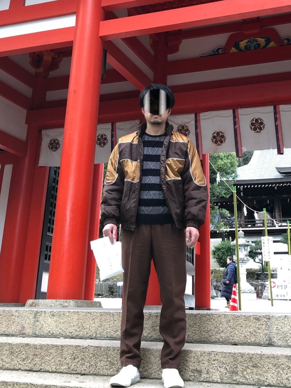 「冬のコーデ、今日のコーデ、ラフ、カジュアルコーデ、きれいめカジュアル、冬コーデ、休日スタイル、シンプルコーデ、初詣、近江神宮」｜「NANO universeのウールタックテーパードパンツ（その他パンツ、ブラウン系）」を使った、asamiさん（メンズ・170cm）の冬コーディネートの1枚目の写真