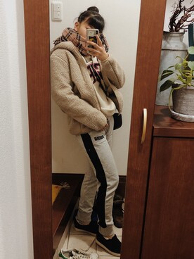 「UNIQLO（ユニクロ）のアイテム（ジャケット/アウター、ベージュ系）」を使った、Rさん（レディース・156cm）の冬コーディネート