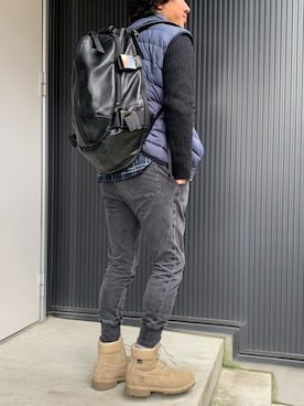 「BLUE BLUE（ブルーブルー）のアイテム（ダウンベスト）」を使った、Akio さん（メンズ・167cm）の冬コーディネート