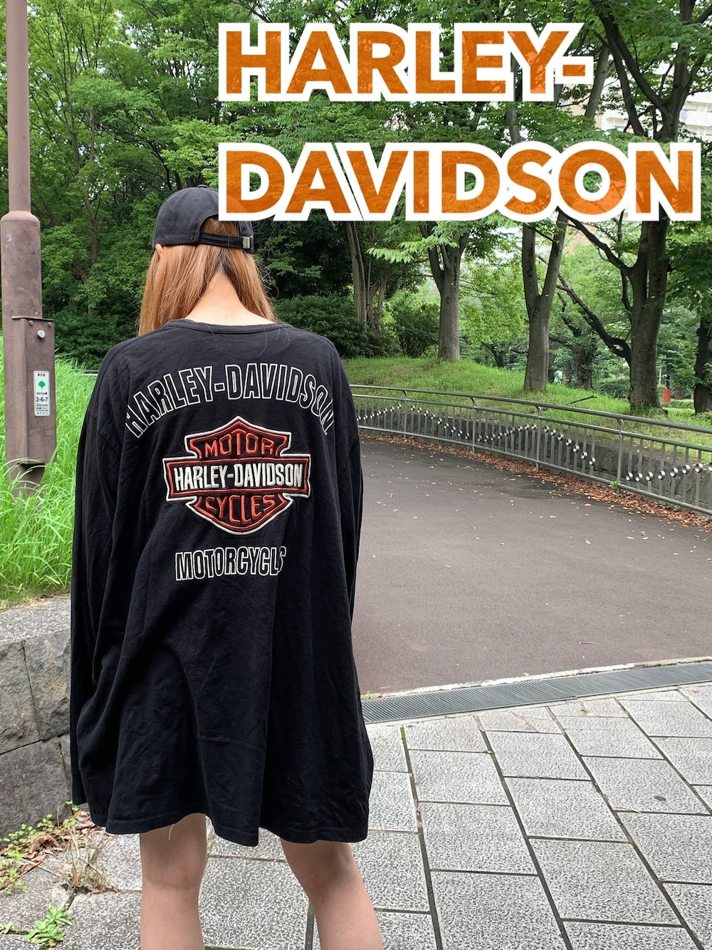 「バイク、バイクスタイル、アメリカンバイクコーデ、ハーレーダビッドソン、ハーレー女子、古着、ワンピース、ビンテージ、90'sスタイル、ストリート」｜「Harley-Davidsonのアイテム（Tシャツ/カットソー、ブラック系）」を使った、manekikkoさん（レディース・172cm）の夏コーディネートの1枚目の写真