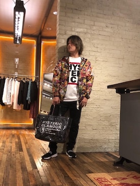 「コラボレーション」｜「アイテム（マウンテンパーカー）」を使った、吉川修平さん（メンズ・175cm）の夏コーディネート