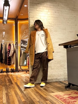 「HYSTERIC GLAMOUR（ヒステリックグラマー）のアイテム（ムートンコート）」を使った、吉川修平さん（メンズ・175cm）の秋コーディネート