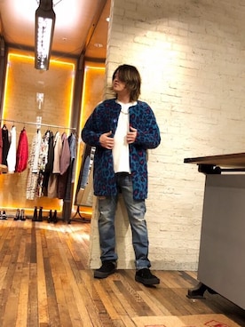 「HYSTERIC GLAMOUR（ヒステリックグラマー）のアイテム（ムートンコート）」を使った、吉川修平さん（メンズ・175cm）の秋コーディネート