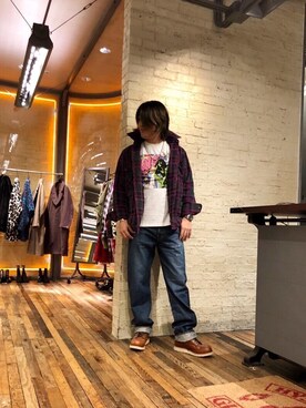 「HYSTERIC GLAMOUR（ヒステリックグラマー）のREVOLUTION SOUNDS刺繍 CPOシャツ（シャツ/ブラウス）」を使った、吉川修平さん（メンズ・175cm）の秋コーディネート