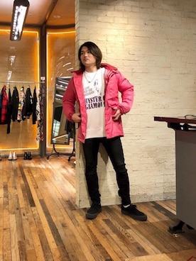 「HYSTERIC GLAMOUR（ヒステリックグラマー）のアイテム（マウンテンパーカー）」を使った、吉川修平さん（メンズ・175cm）の冬コーディネート