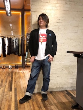 「コラボレーション」｜「アイテム（財布/小物）」を使った、吉川修平さん（メンズ・175cm）の冬コーディネート