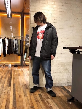 「コラボレーション」｜「アイテム（マウンテンパーカー）」を使った、吉川修平さん（メンズ・175cm）の冬コーディネート