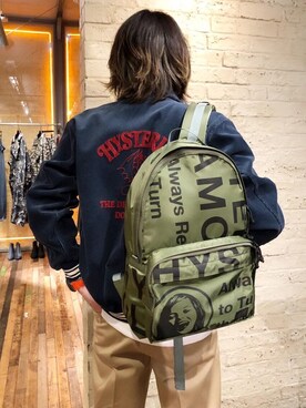 「コラボレーション」｜「アイテム（スタジャン）」を使った、吉川修平さん（メンズ・175cm）の春コーディネート