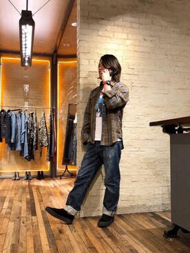 「G-SHOCK」｜「アイテム（PC・スマホグッズ/家電）」を使った、吉川修平さん（メンズ・175cm）の春コーディネート