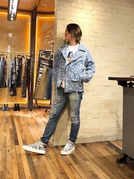 「G-SHOCK」｜「アイテム（ライダースジャケット）」を使った、吉川修平さん（メンズ・175cm）の春コーディネート