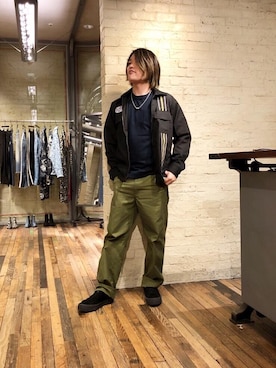 「G-SHOCK」｜「アイテム（ブルゾン）」を使った、吉川修平さん（メンズ・175cm）の春コーディネート