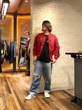 「アイテム（ミリタリージャケット、レッド系）」を使った、吉川修平さん（メンズ・175cm）の秋コーディネート