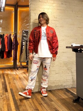 「アイテム（ミリタリージャケット、レッド系）」を使った、吉川修平さん（メンズ・175cm）の秋コーディネート