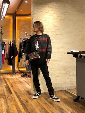 「70'sコーデ」｜「アイテム（財布/小物）」を使った、吉川修平さん（メンズ・175cm）の冬コーディネート