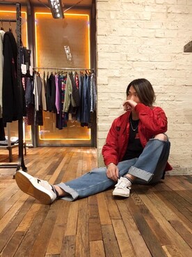 「アイテム（ミリタリージャケット、レッド系）」を使った、吉川修平さん（メンズ・175cm）の冬コーディネート