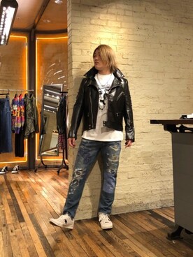 「70'sコーデ」｜「アイテム（ライダースジャケット）」を使った、吉川修平さん（メンズ・175cm）の冬コーディネート