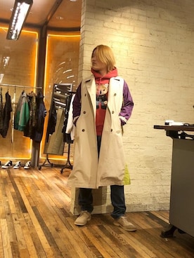 「HYSTERIC GLAMOUR（ヒステリックグラマー）のアイテム（トレンチコート）」を使った、吉川修平さん（メンズ・175cm）の冬コーディネート