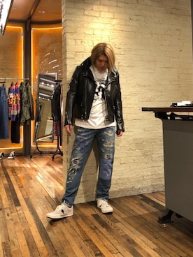 「70'sコーデ」｜「アイテム（ライダースジャケット）」を使った、吉川修平さん（メンズ・175cm）の冬コーディネート