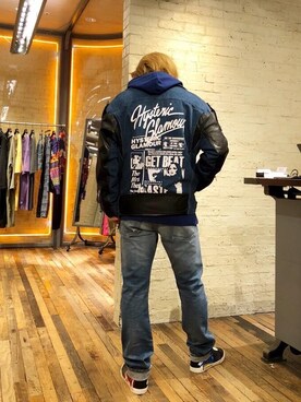 「70'sコーデ」｜「アイテム（ライダースジャケット）」を使った、吉川修平さん（メンズ・175cm）の春コーディネート