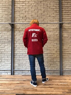 「アイテム（ミリタリージャケット、レッド系）」を使った、吉川修平さん（メンズ・175cm）の春コーディネート