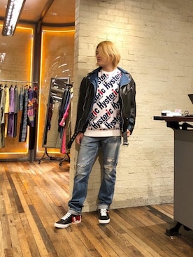 「パンクコーデ」｜「アイテム（ライダースジャケット）」を使った、吉川修平さん（メンズ・175cm）の春コーディネート