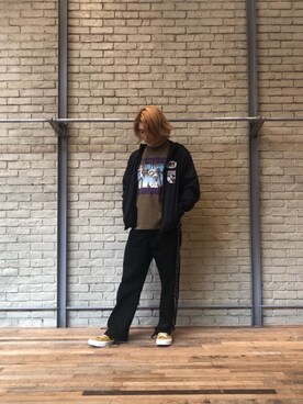 「70'sコーデ」｜「アイテム（ナイロンジャケット）」を使った、吉川修平さん（メンズ・175cm）の春コーディネート