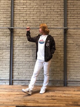 「70'sコーデ」｜「アイテム（ナイロンジャケット）」を使った、吉川修平さん（メンズ・175cm）の春コーディネート