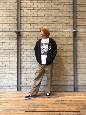 「70'sコーデ」｜「アイテム（ナイロンジャケット）」を使った、吉川修平さん（メンズ・175cm）の春コーディネート