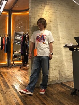 「70'sコーデ」｜「アイテム（PC・スマホグッズ/家電）」を使った、吉川修平さん（メンズ・175cm）の夏コーディネート