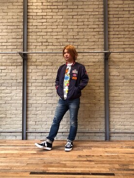 「70'sコーデ」｜「アイテム（ナイロンジャケット）」を使った、吉川修平さん（メンズ・175cm）の夏コーディネート