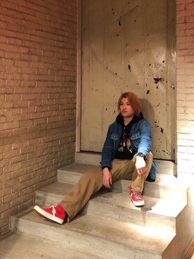 「70'sコーデ」｜「アイテム（デニムジャケット）」を使った、吉川修平さん（メンズ・175cm）の秋コーディネート