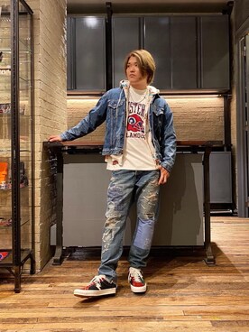「70'sコーデ」｜「アイテム（デニムジャケット）」を使った、吉川修平さん（メンズ・175cm）の秋コーディネート