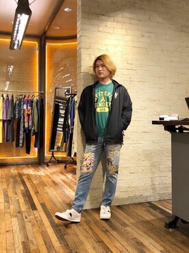 「70'sコーデ」｜「アイテム（ナイロンジャケット）」を使った、吉川修平さん（メンズ・175cm）の秋コーディネート