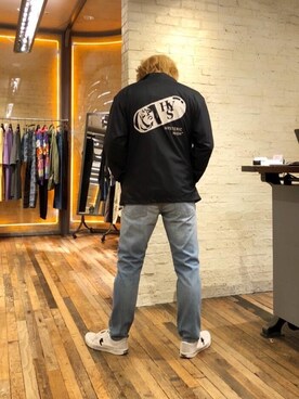 「70'sコーデ」｜「アイテム（ナイロンジャケット）」を使った、吉川修平さん（メンズ・175cm）の秋コーディネート