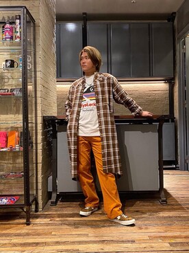 「70'sコーデ」｜「アイテム（ワンピース/ドレス）」を使った、吉川修平さん（メンズ・175cm）の秋コーディネート