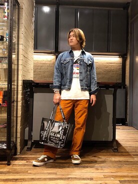「70'sコーデ」｜「アイテム（デニムジャケット）」を使った、吉川修平さん（メンズ・175cm）の秋コーディネート